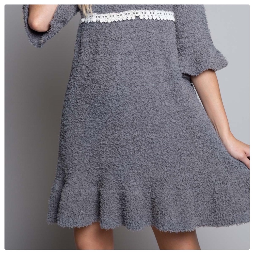 POL Dreamy Clouds of Berber Fleece Dress - Picture 8 of 15